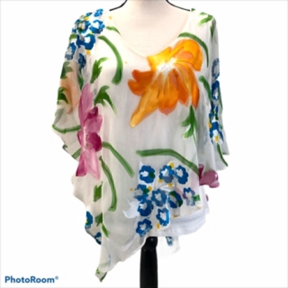 Katherine Barclay Montreal Floral Silk Blend Blouse. Size M.